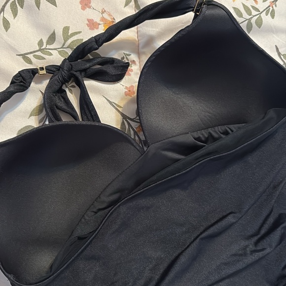 Victoria’s secret Black One piece swim suit.  size XL - Picture 4 of 4